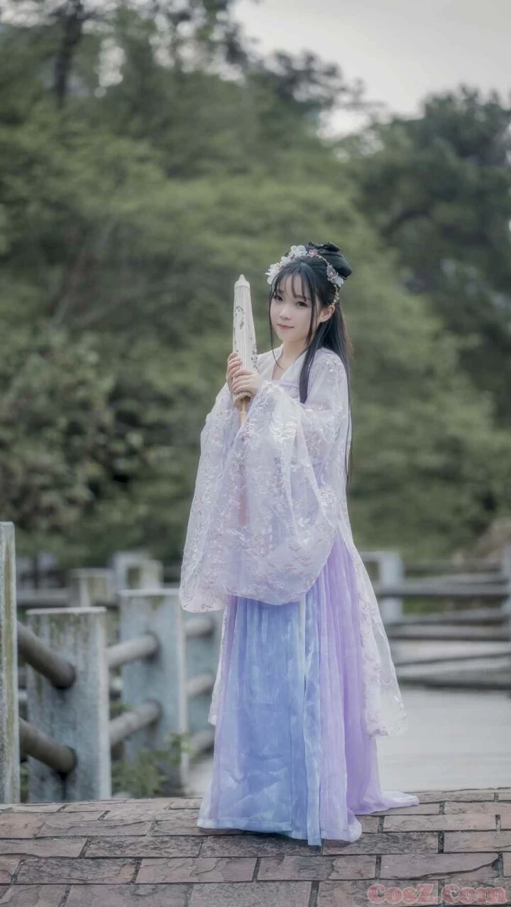 天青色等烟雨而我在等你