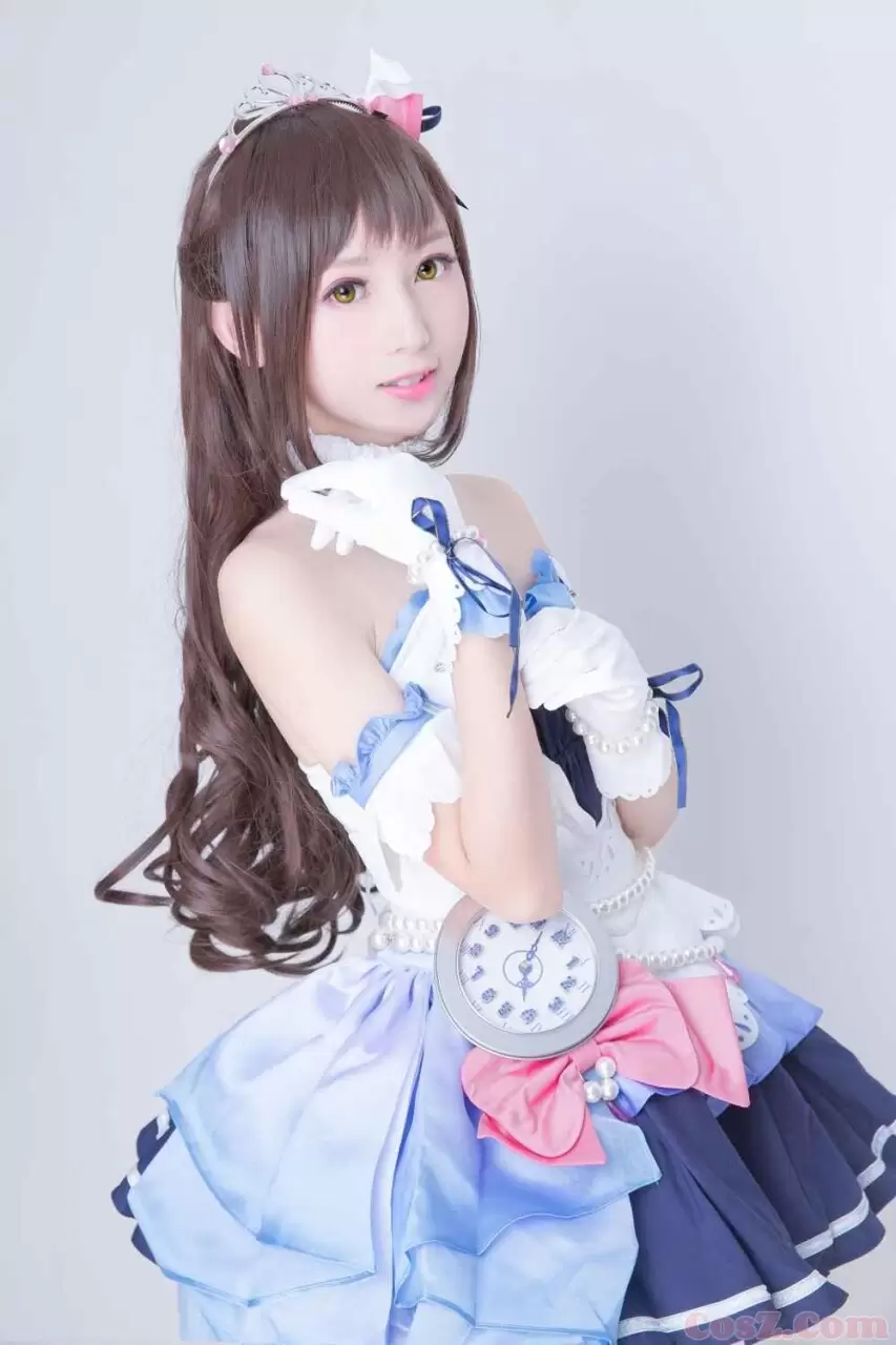 《C站·第24期》偶像大师灰姑娘女孩 星光舞台头发还烫个大卷