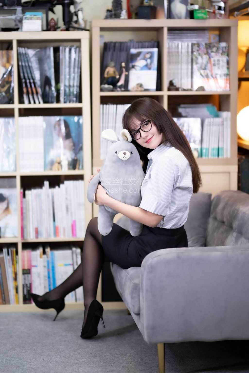 精选模拍作品 NO.233 Rita Chan OL黑絲美腿高跟