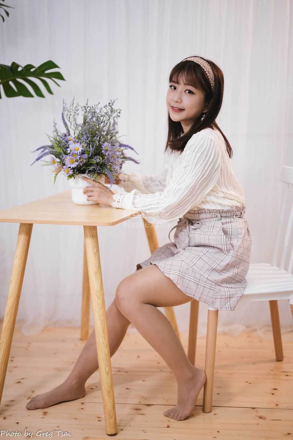 精选模拍作品 NO.242 林小栗 居家絲襪美腿