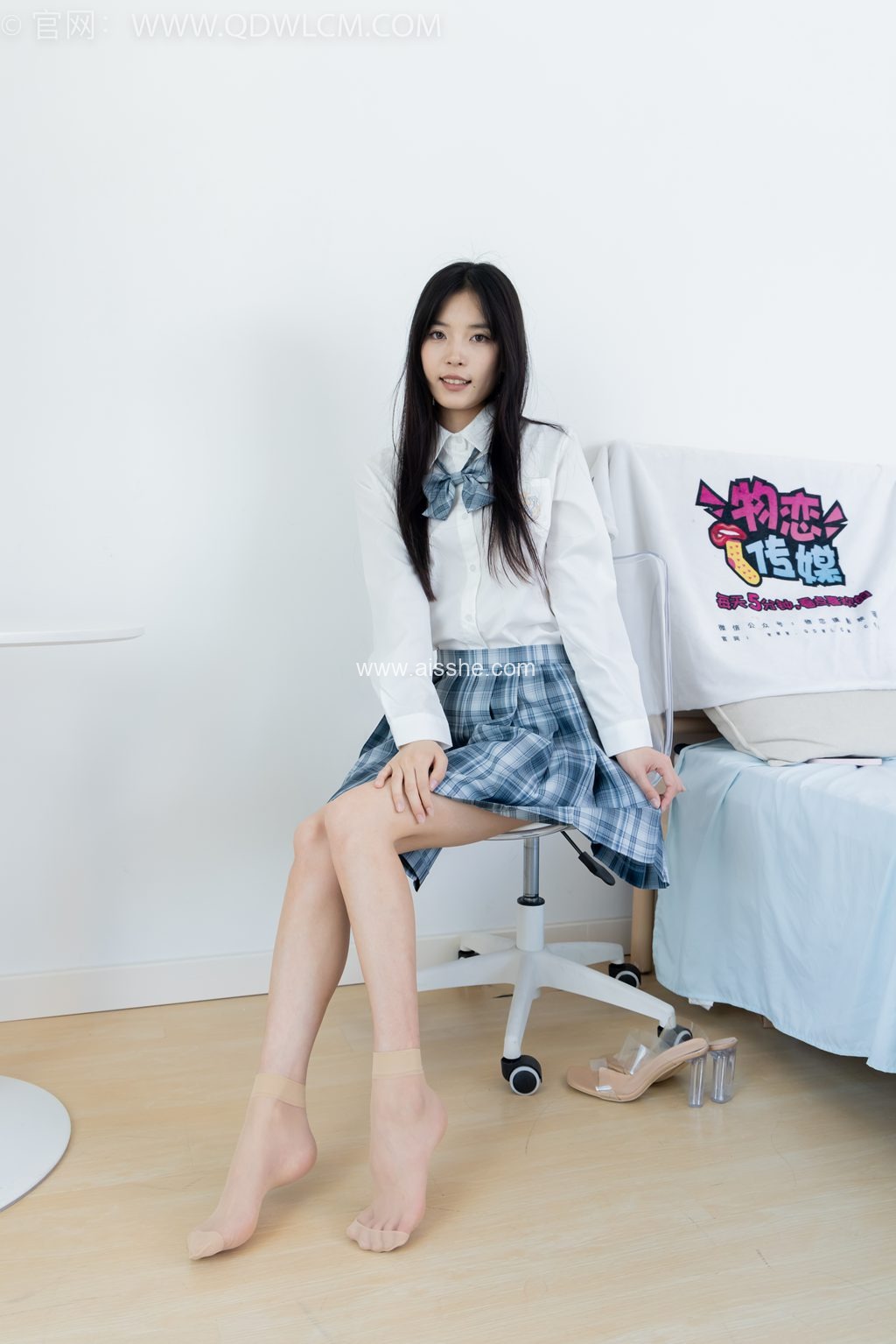 勿恋传媒 NO.2415 茯苓-流光溢彩