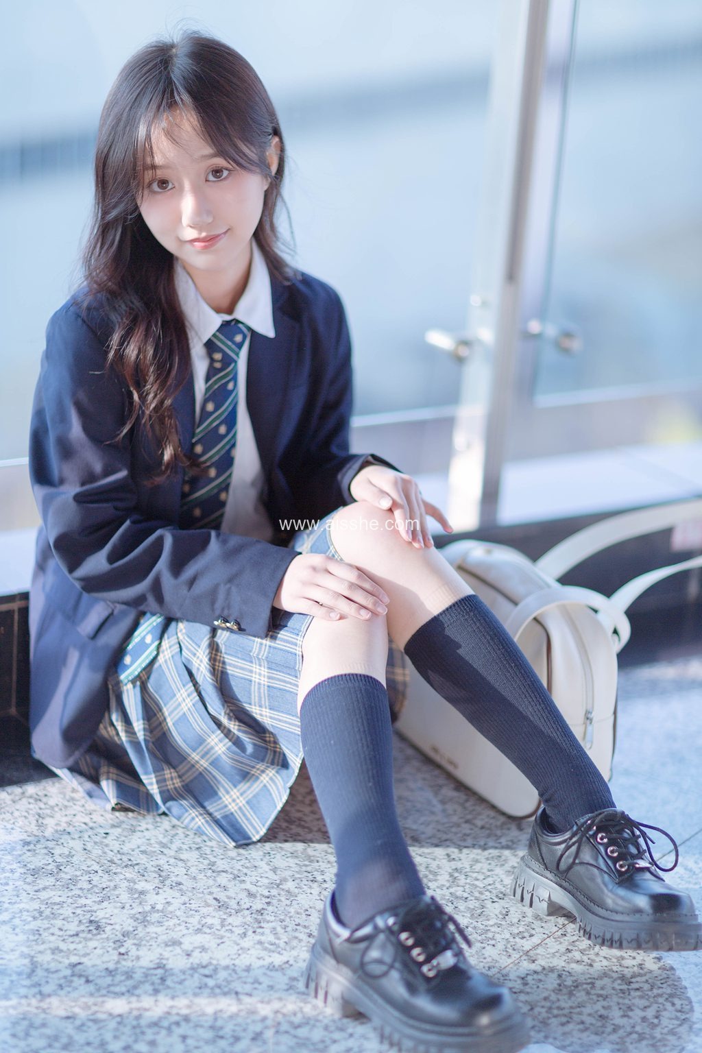 [YITUYU艺图语]2023.04.01 放学回家 静怡