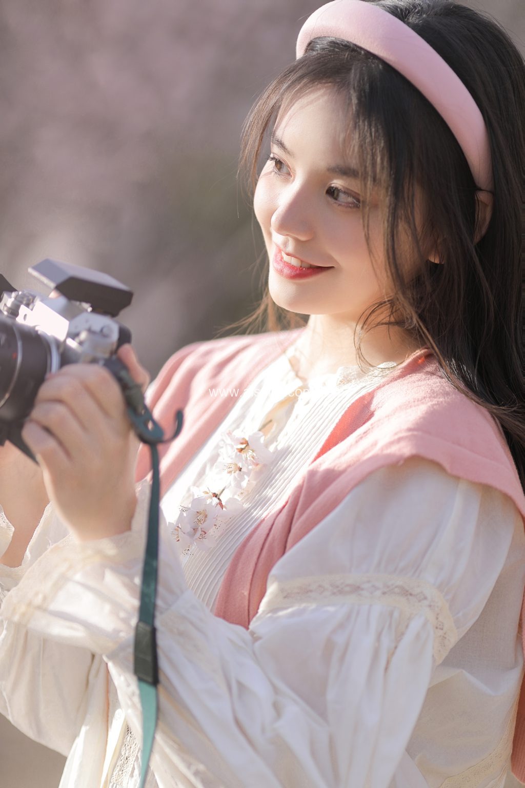 [YITUYU艺图语]2023.03.26 樱花树下 仙女矿泉水