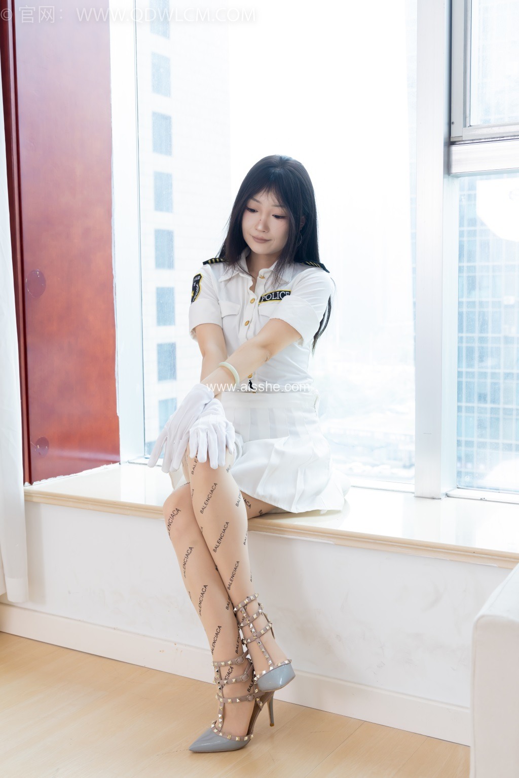 勿恋传媒 NO.2372 嘟嘟-办公室少女