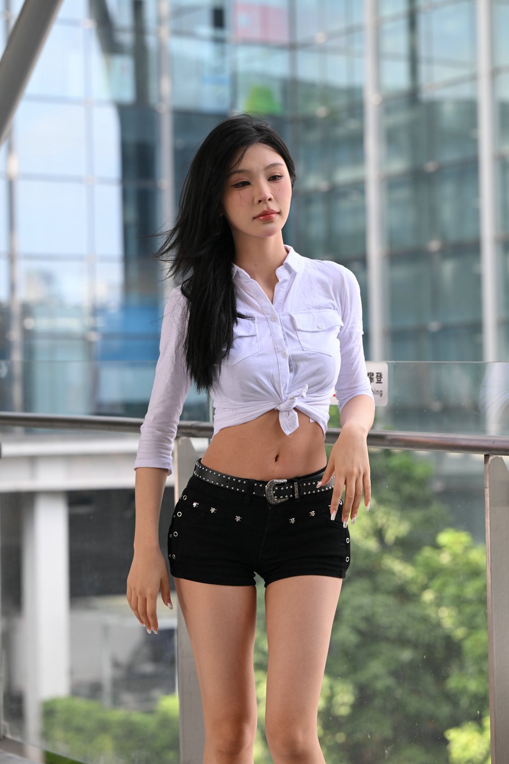 精选街拍作品 NO.2521 热裤美腿女神