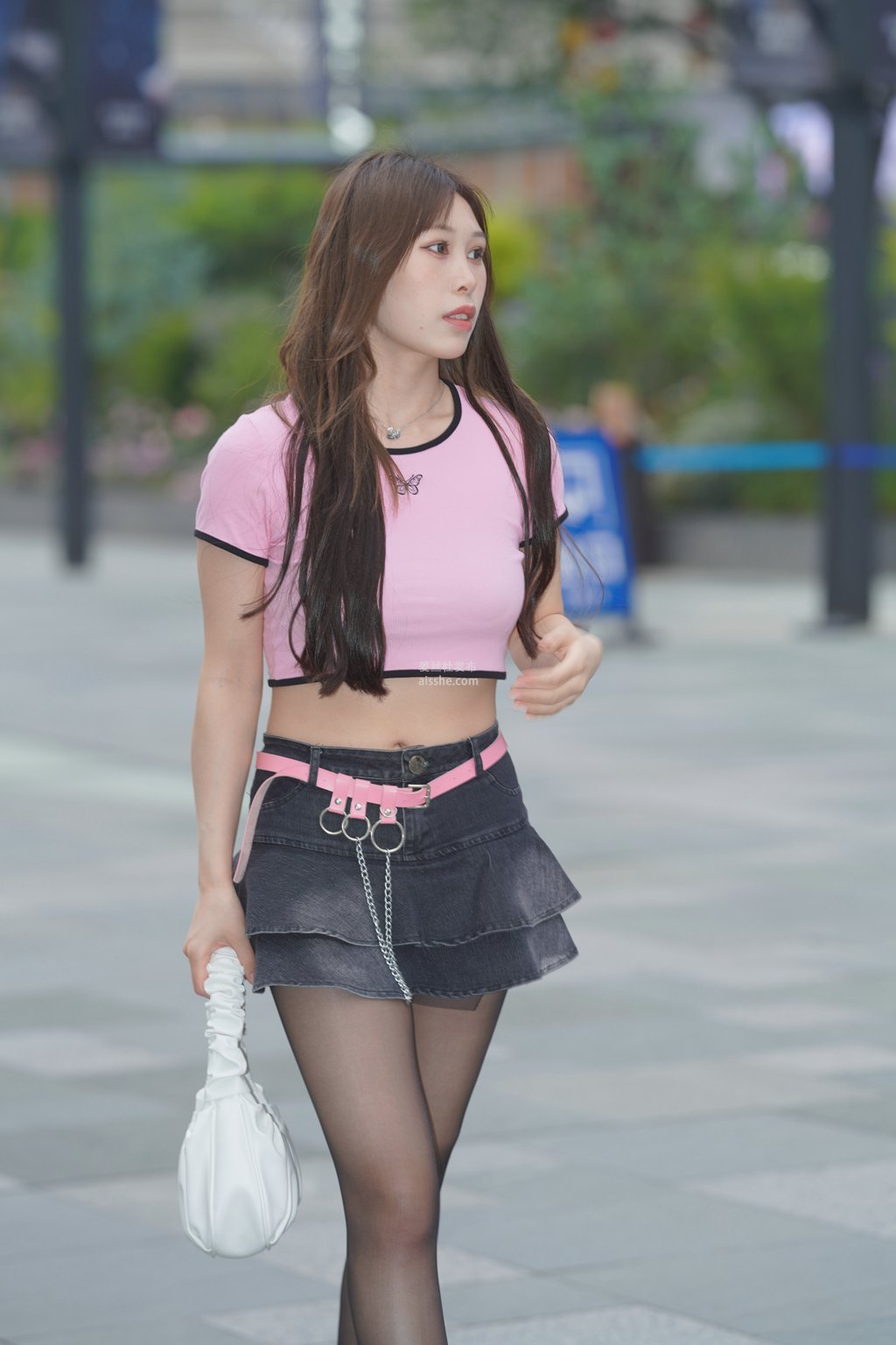 精选街拍作品 NO.2431 牛仔百褶裙2