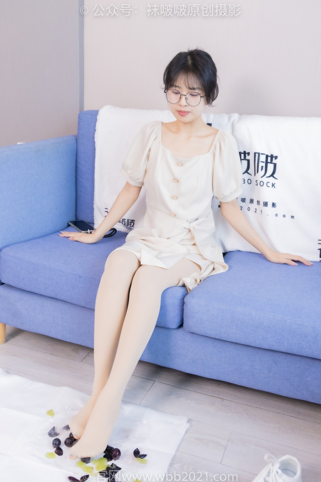 [BoBoSocks袜啵啵] NO.483 奶油-板鞋、白船袜厚肉丝叠穿、厚肉丝、瑜伽动作（仅花絮剧情版）