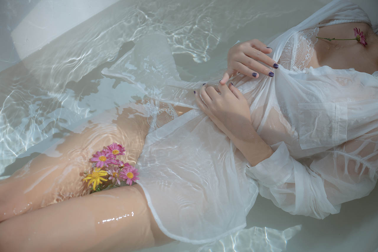 萌芽儿o0 – 全套合集66期及随包视频[26.2G-2026.1]