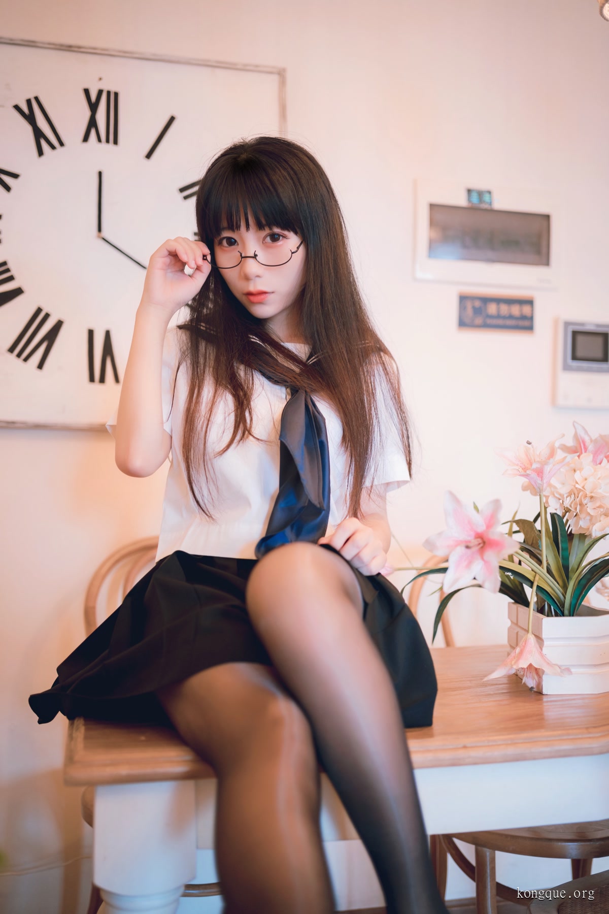 usejan蓝蓝 – 全套16期&随包视频[1.8G-2024.6]